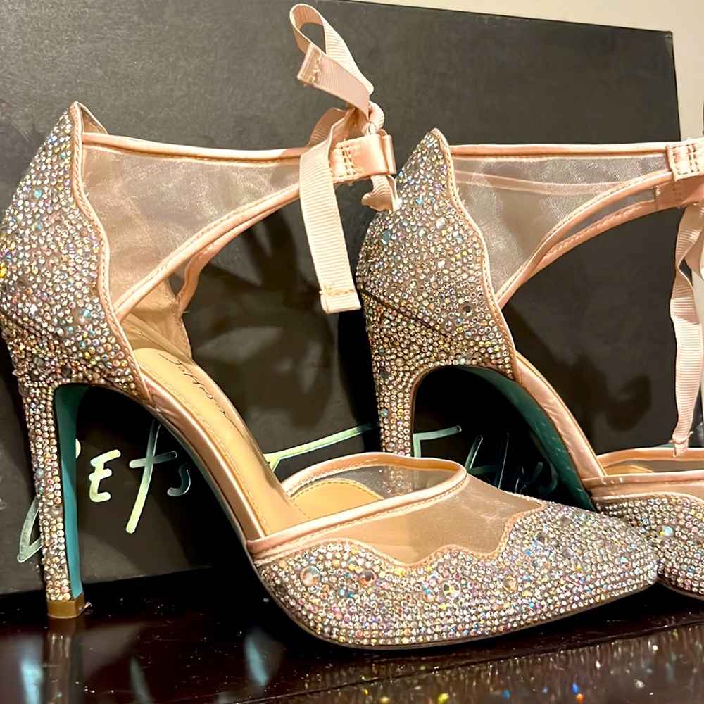 Betsey Johnson Blue Iris Champagne heels